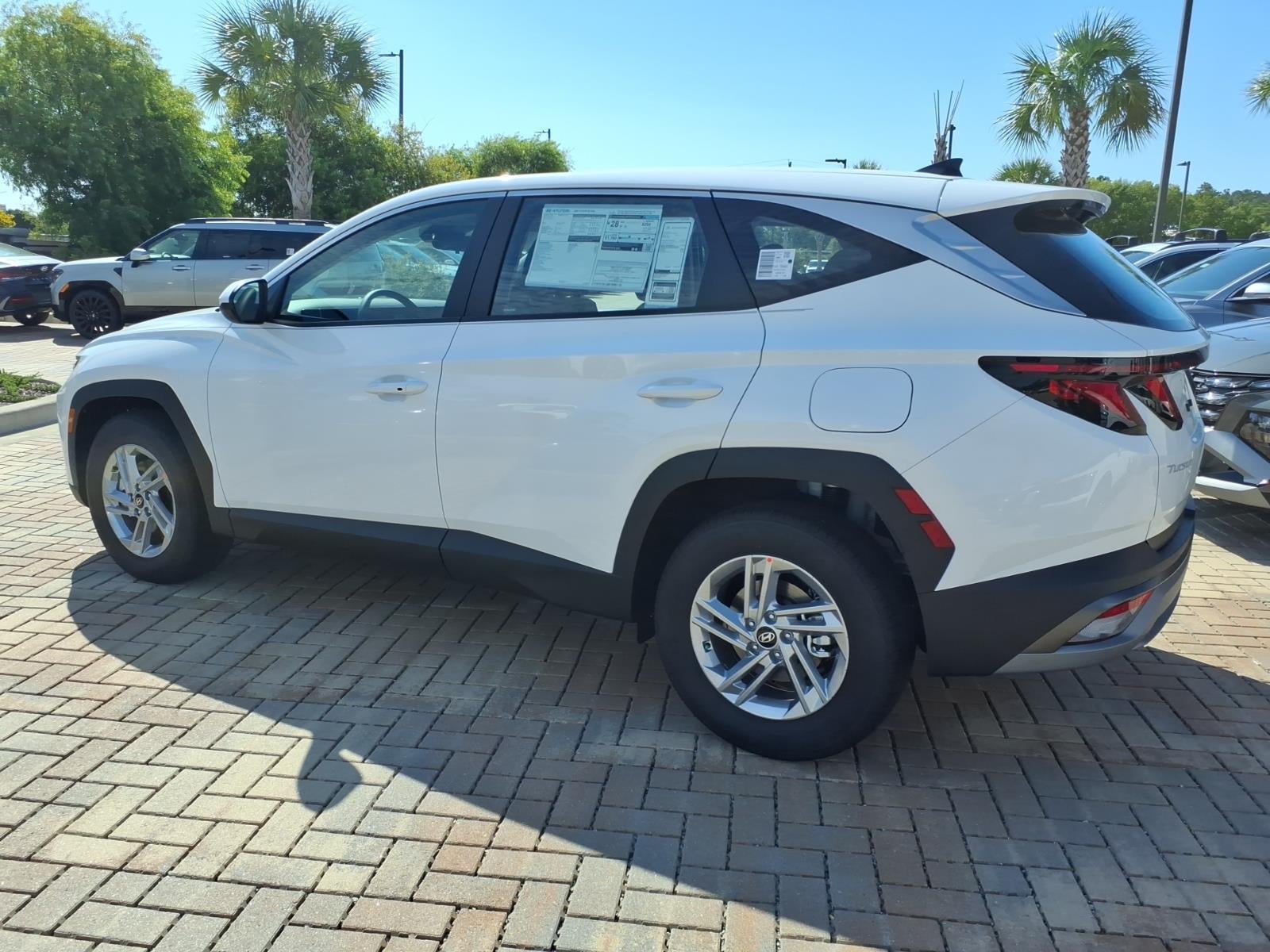 2026 Hyundai TUCSON SE FWD