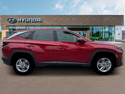 2026 Hyundai TUCSON SE FWD