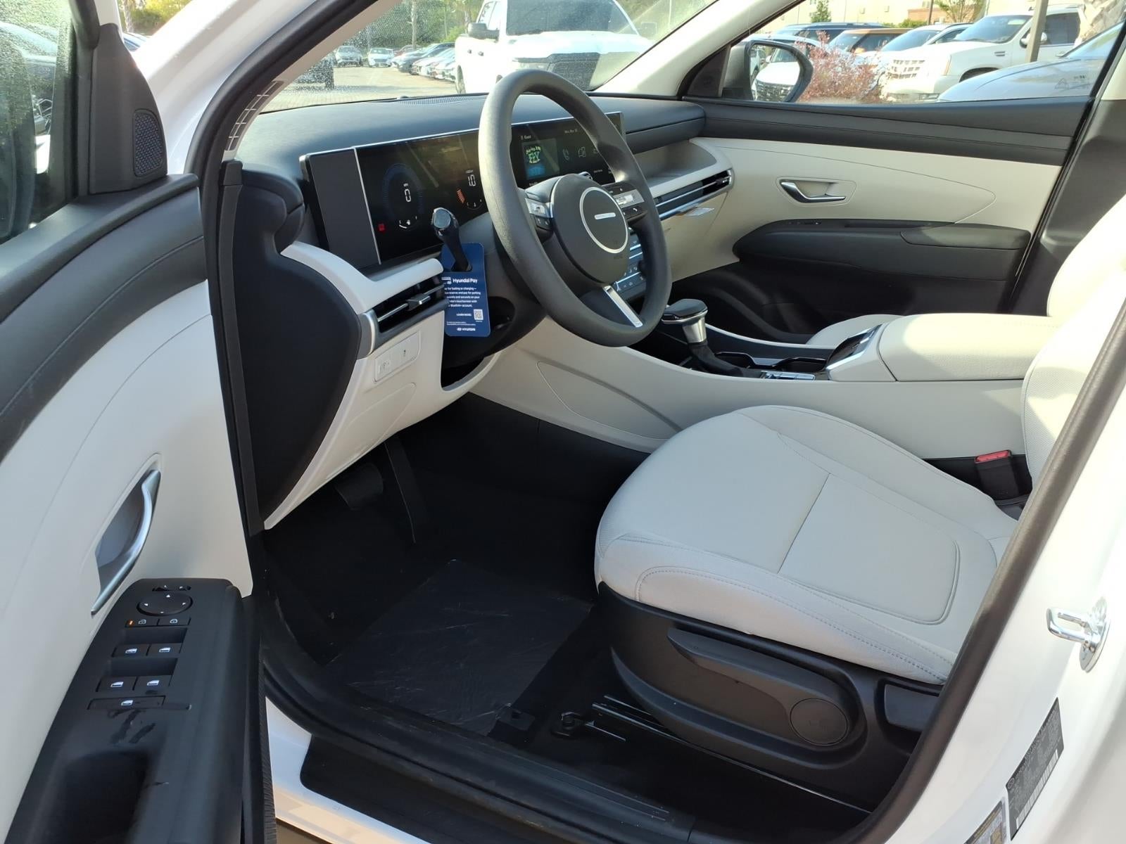 2026 Hyundai TUCSON SE FWD