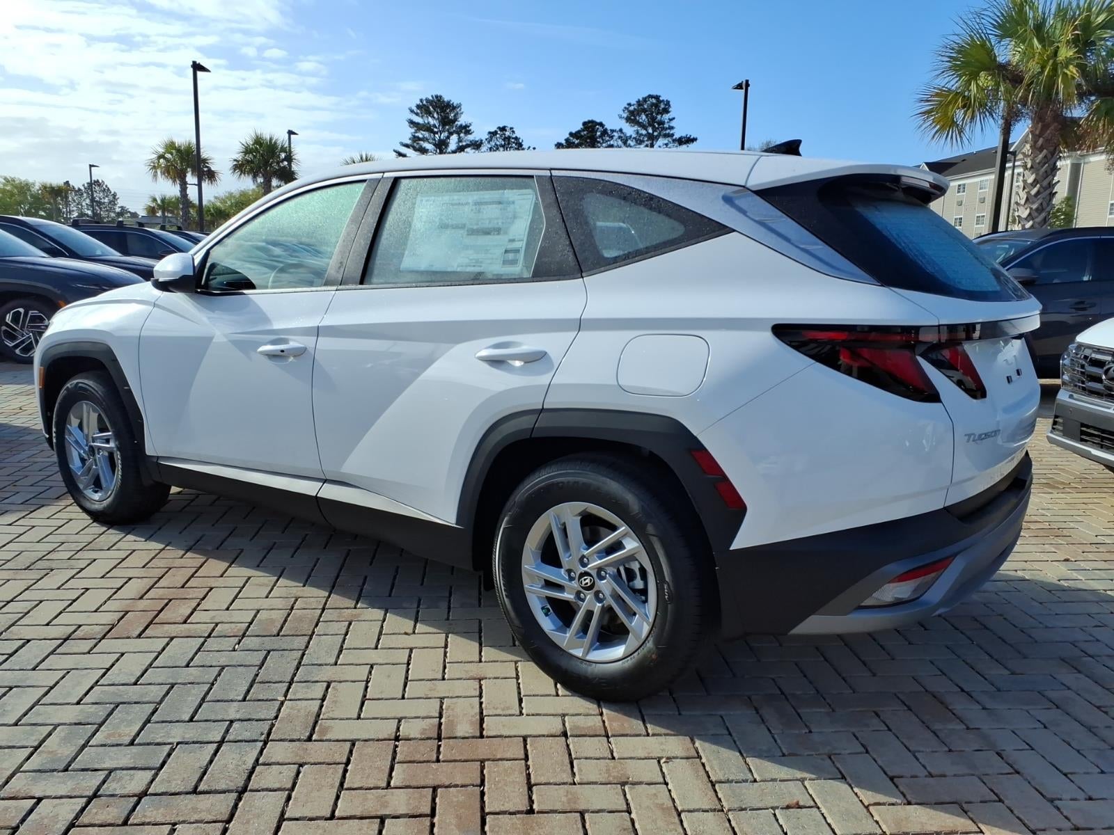 2026 Hyundai TUCSON SE FWD