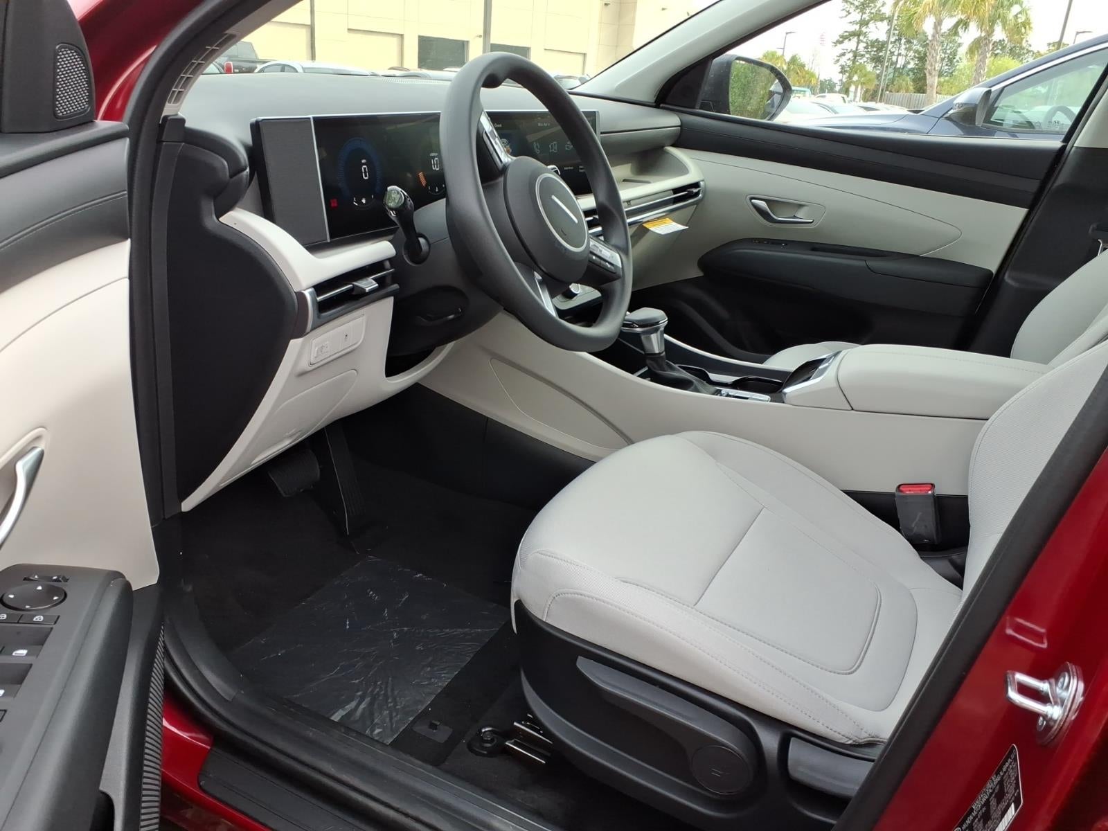 2026 Hyundai TUCSON SE FWD