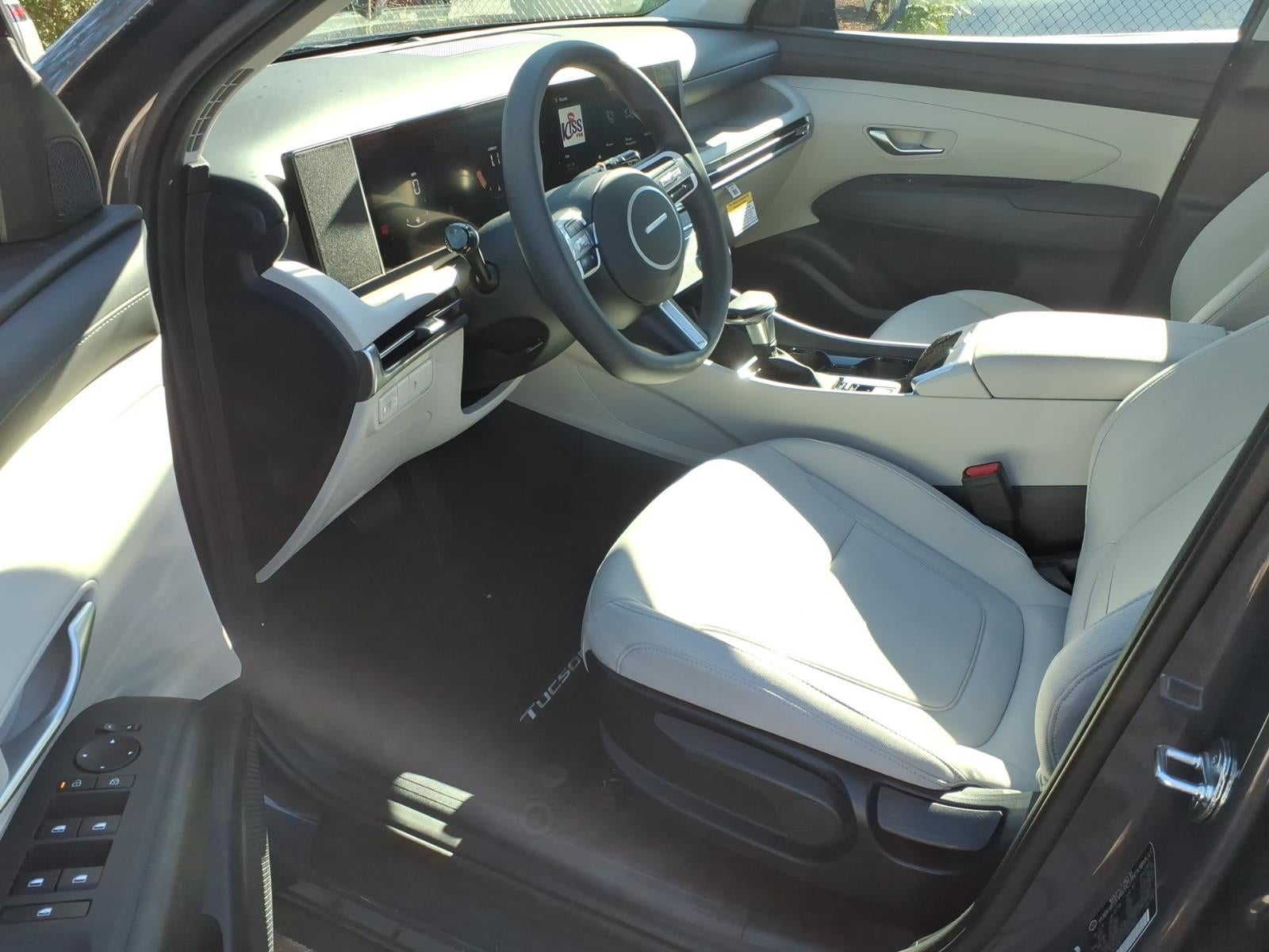 2026 Hyundai TUCSON SE FWD