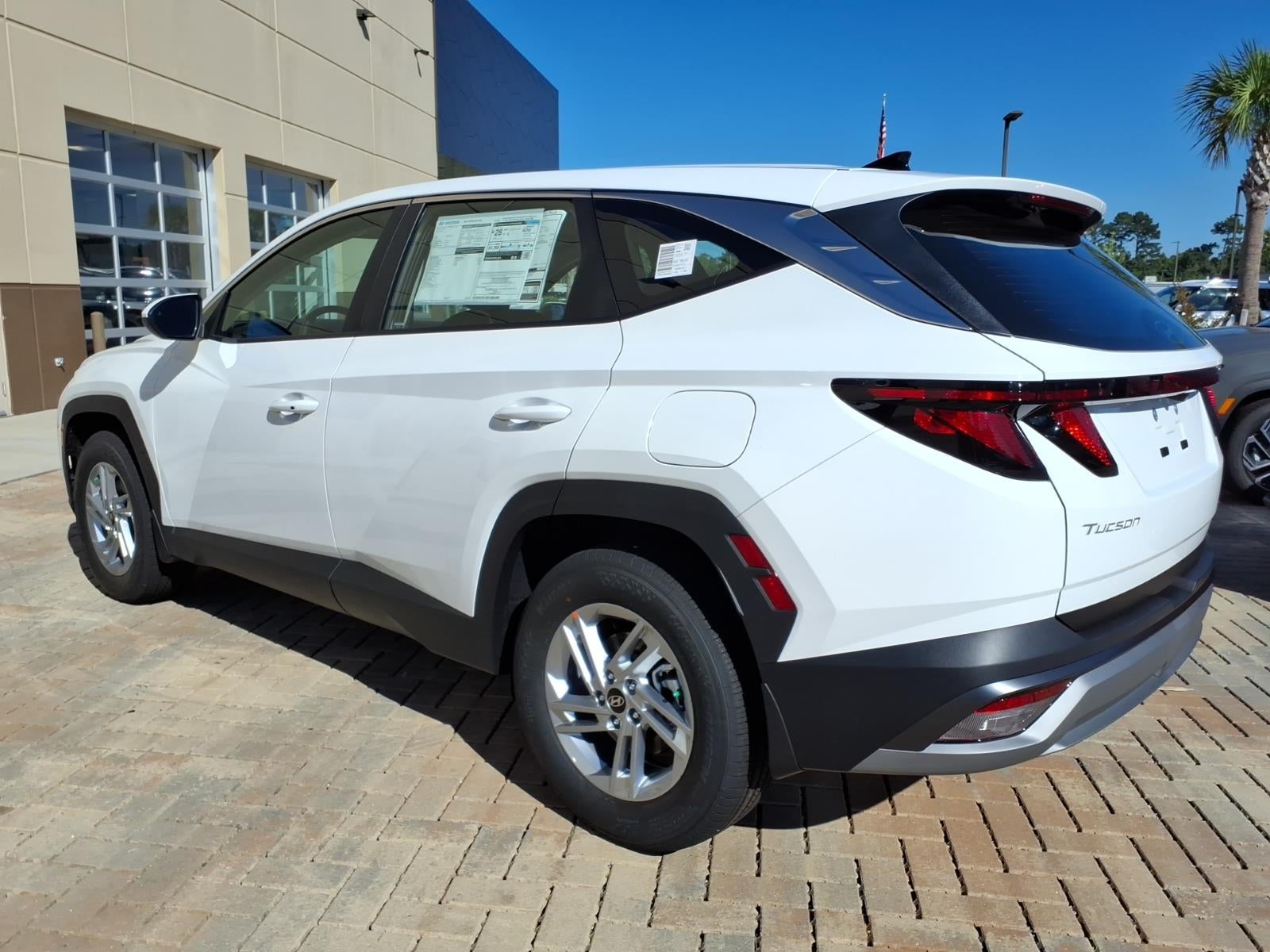 2026 Hyundai TUCSON SE FWD
