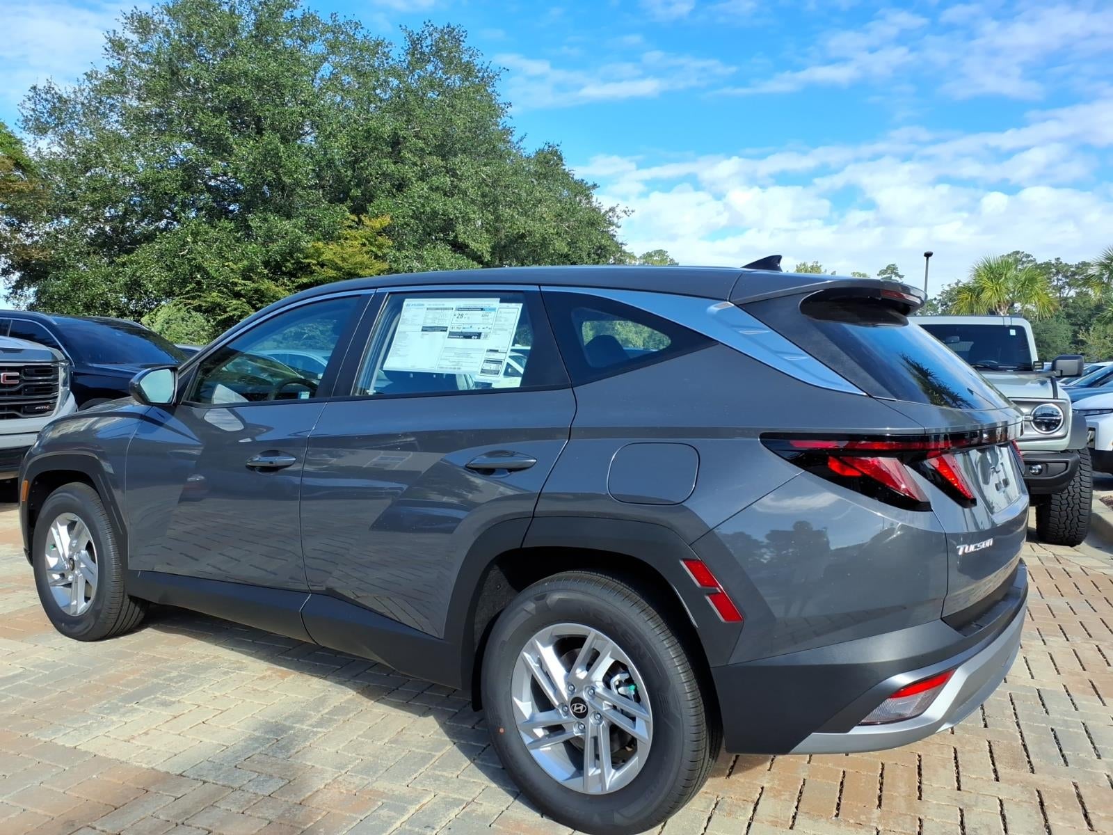 2026 Hyundai TUCSON SE FWD
