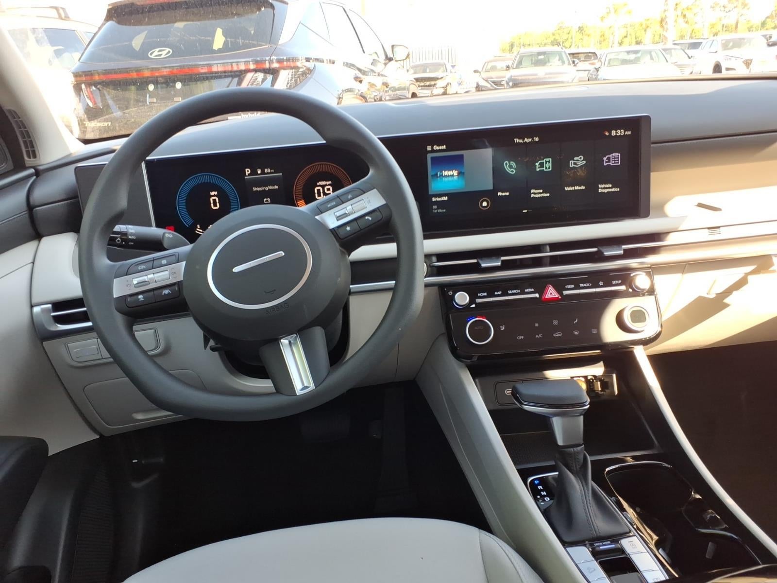 2026 Hyundai TUCSON SEL FWD