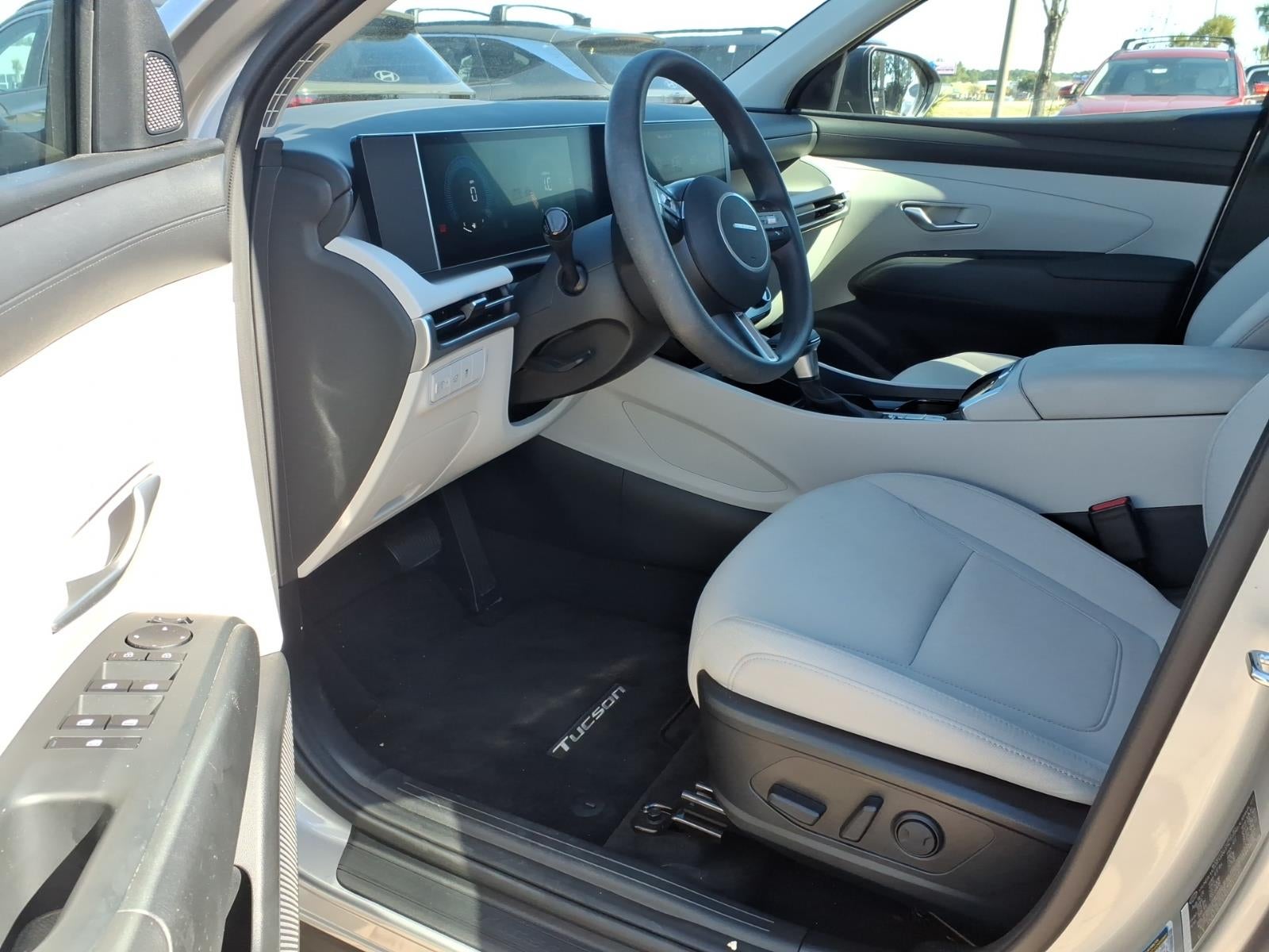 2025 Hyundai TUCSON SEL