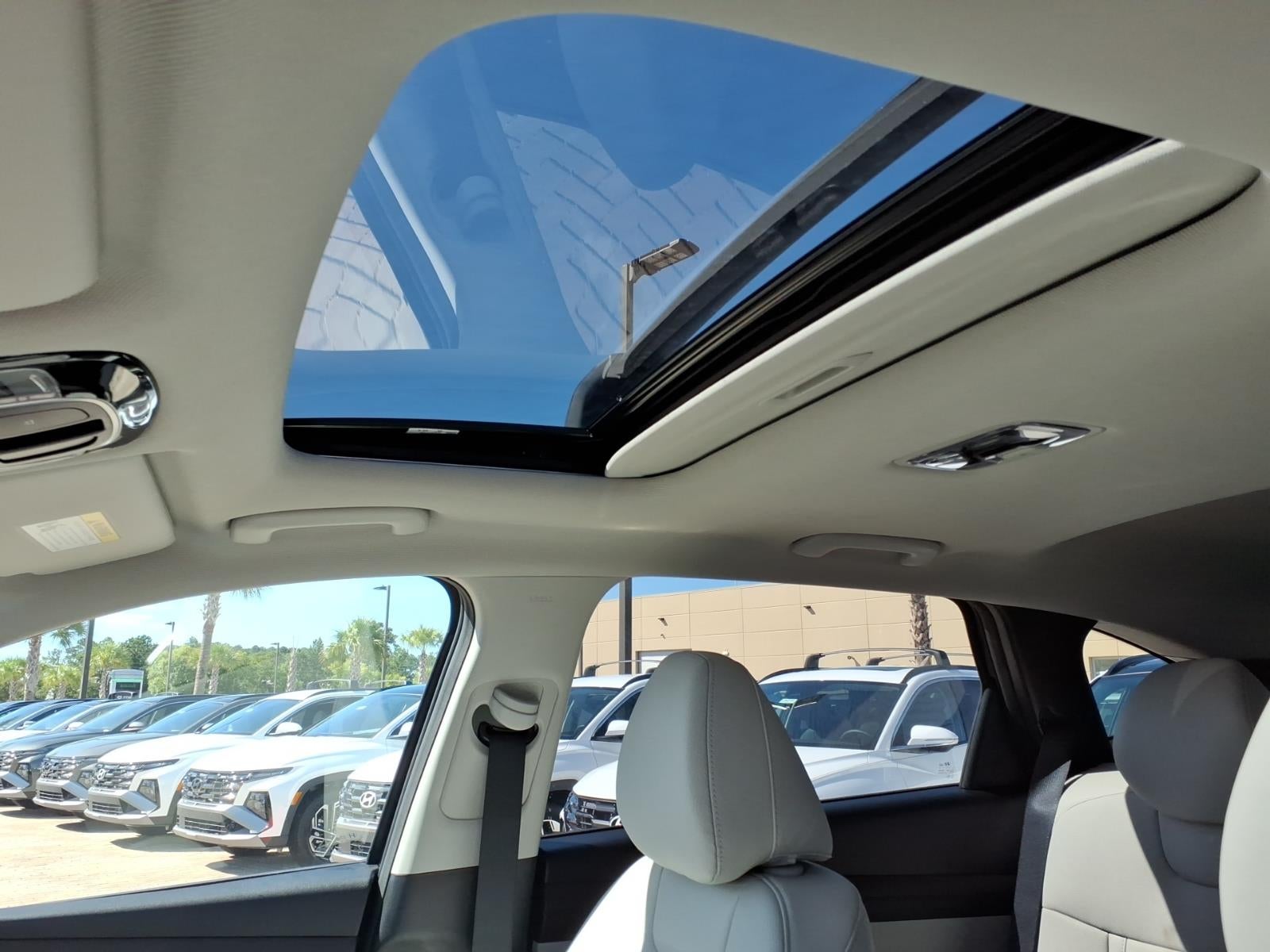 2026 Hyundai TUCSON SEL Premium FWD