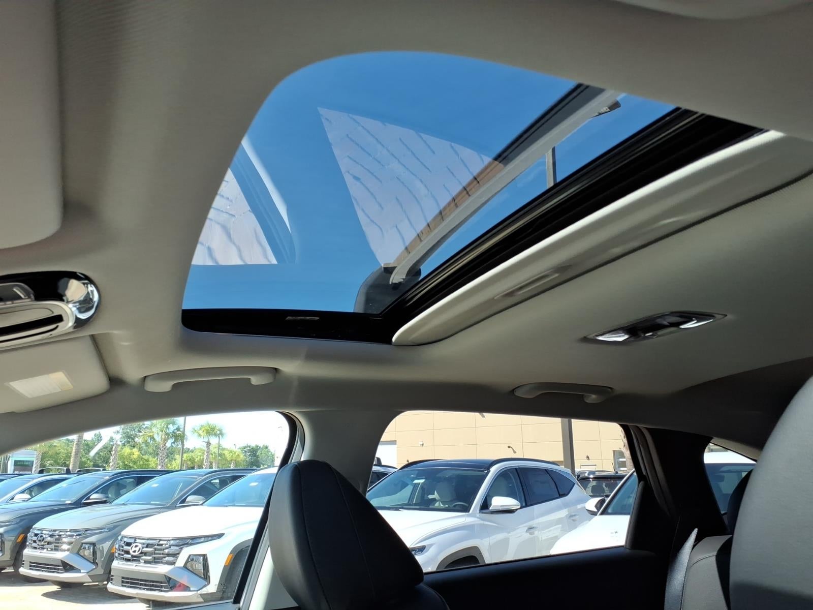 2026 Hyundai TUCSON SEL Premium FWD