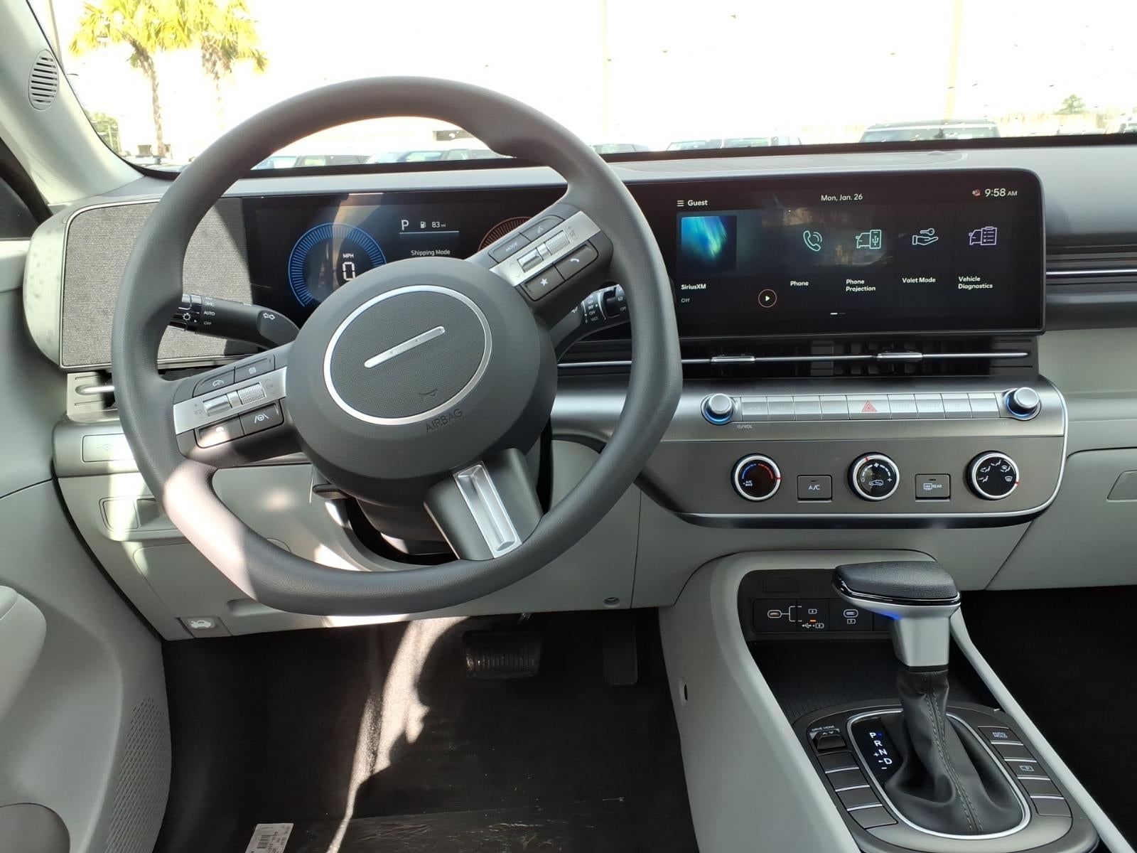 2026 Hyundai KONA SE FWD