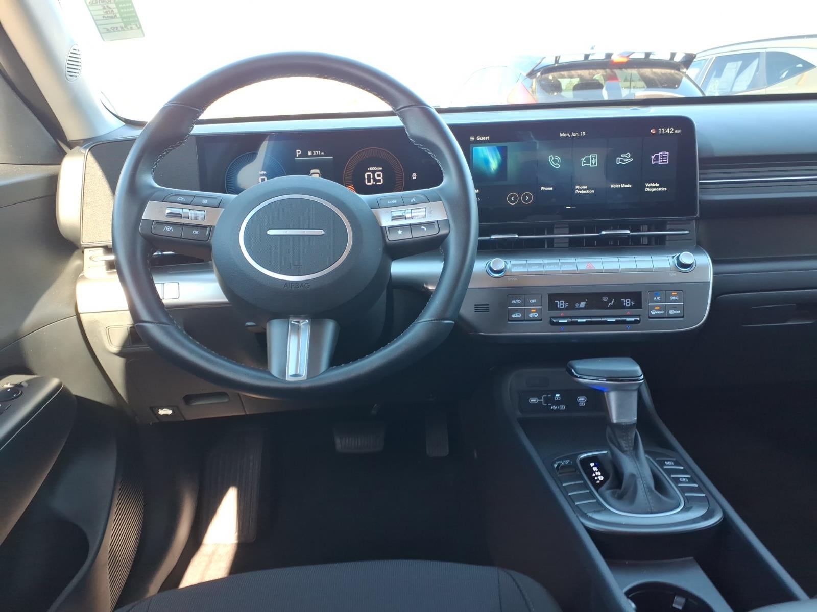 2025 Hyundai KONA SEL
