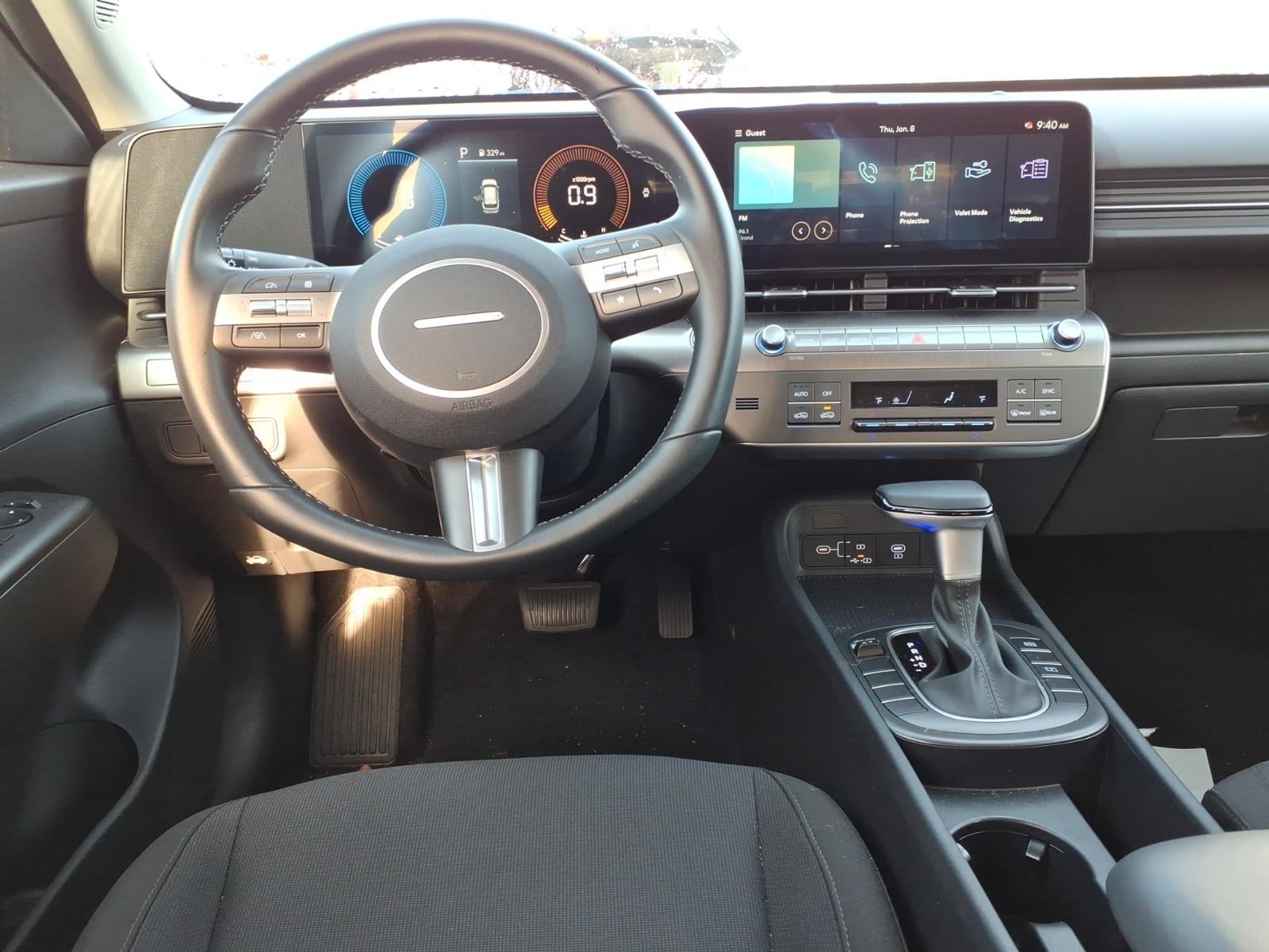 2025 Hyundai KONA SEL