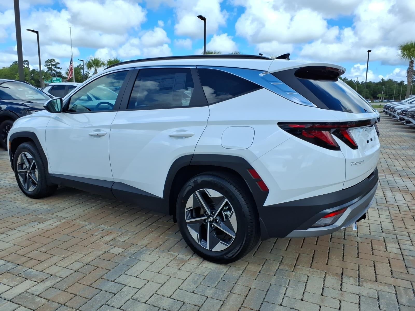 2026 Hyundai TUCSON HYBRID SEL FWD
