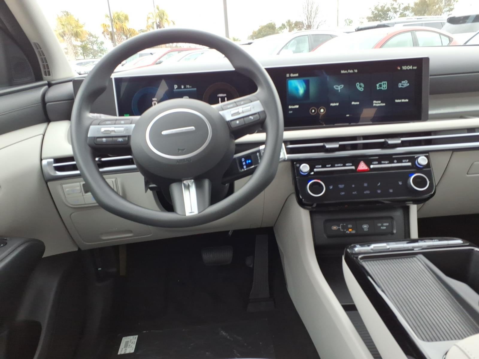 2026 Hyundai TUCSON HYBRID SEL AWD