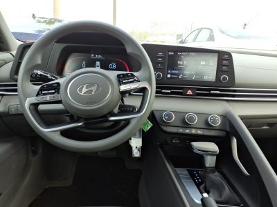 2025 Hyundai ELANTRA SE