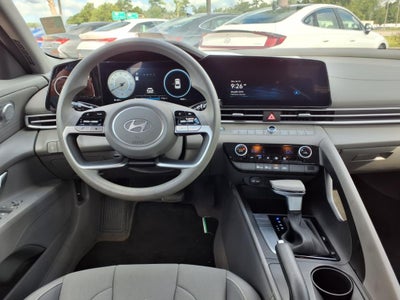 2024 Hyundai ELANTRA SEL