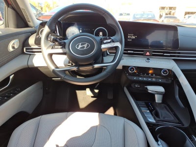 2025 Hyundai ELANTRA Limited
