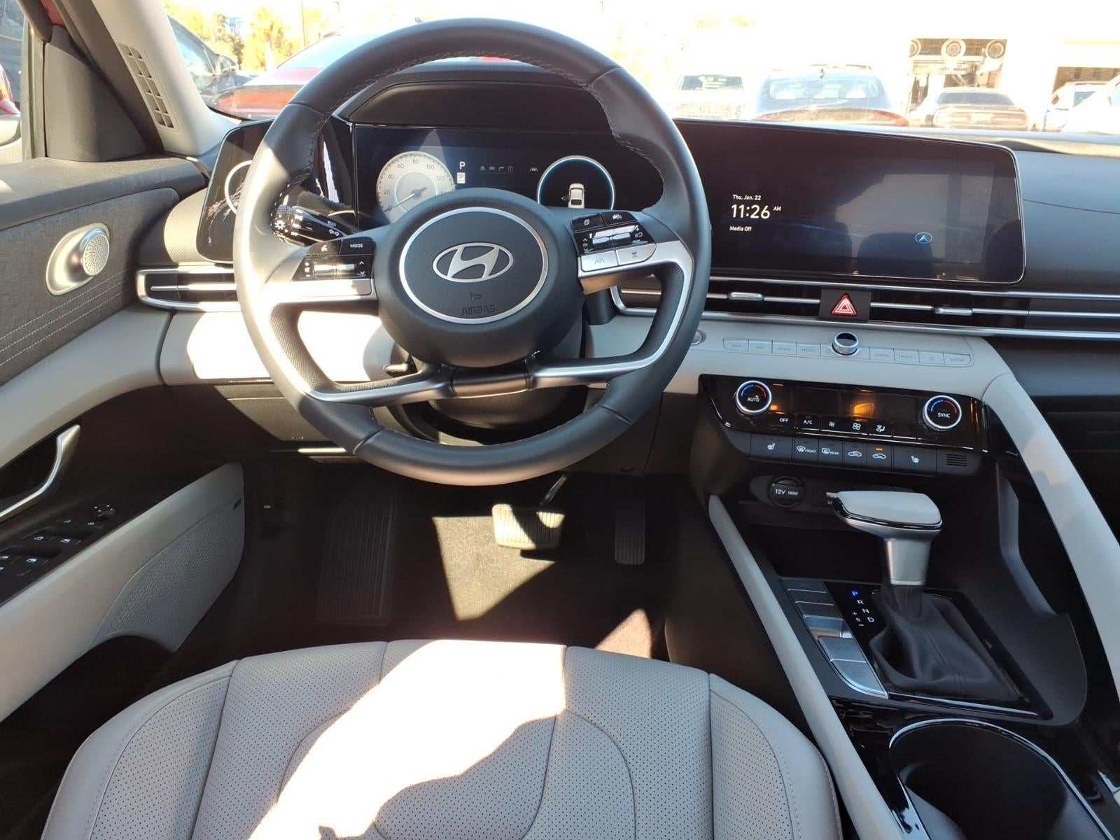 2025 Hyundai ELANTRA Limited