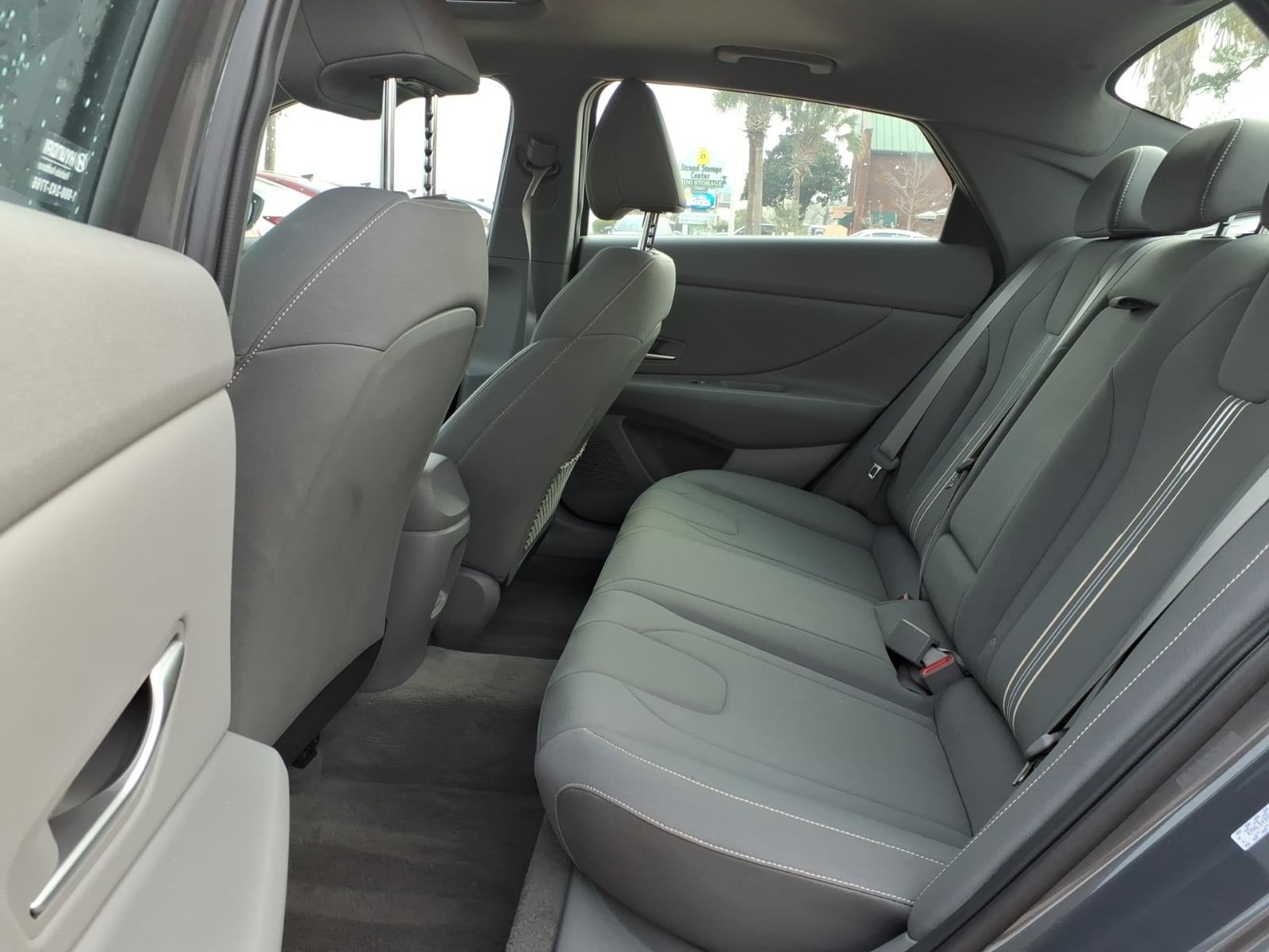 2025 Hyundai ELANTRA SEL Convenience