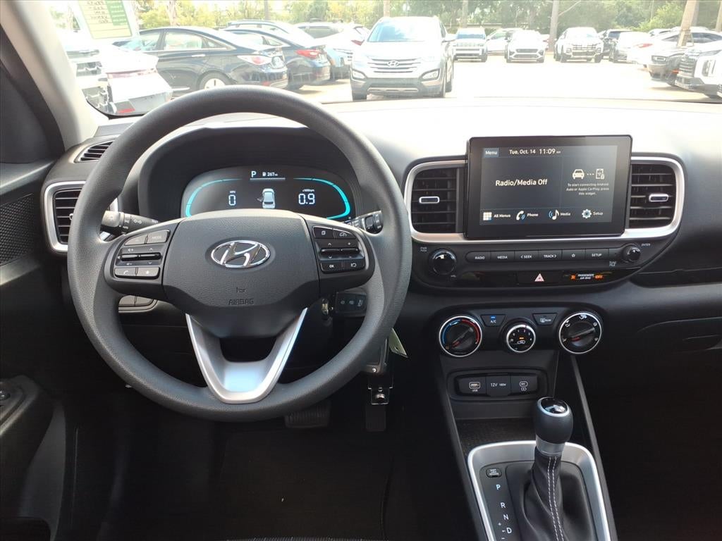 2025 Hyundai VENUE SE