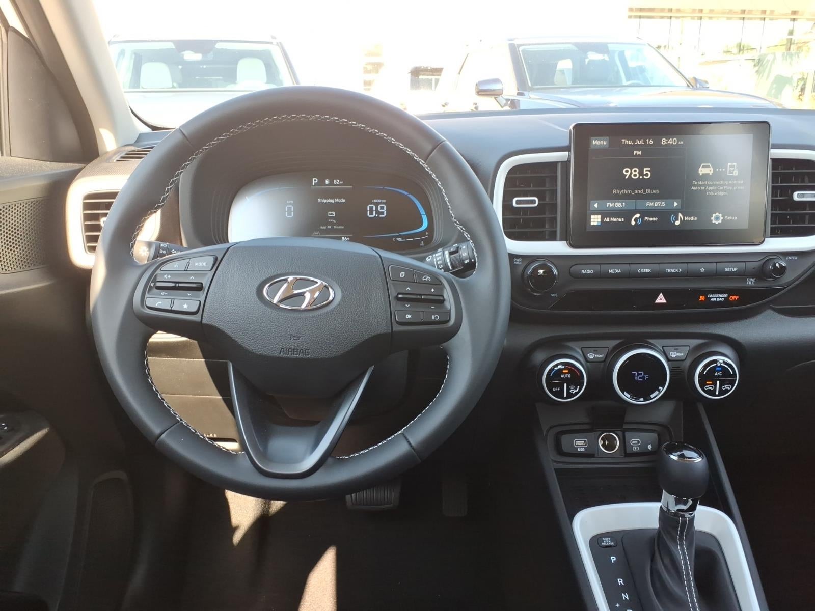 2026 Hyundai VENUE SEL W/Two-Tone Roof
