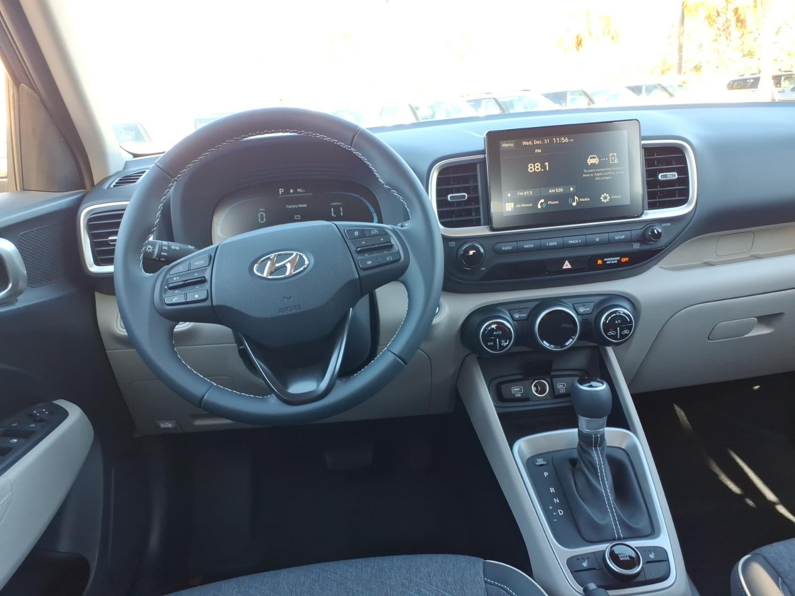 2026 Hyundai VENUE SEL W/Two-Tone Roof