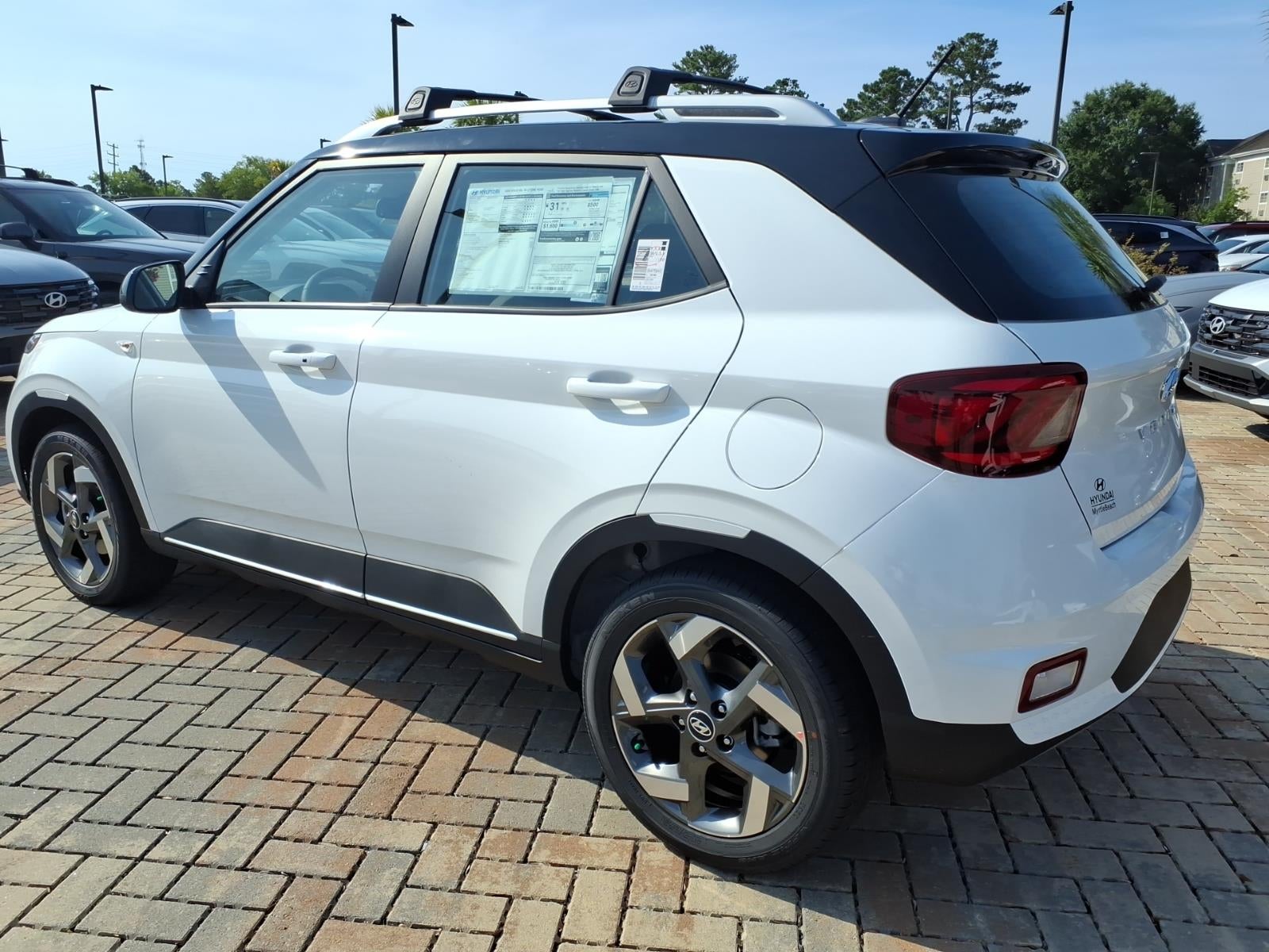 2026 Hyundai VENUE SEL W/Two-Tone Roof
