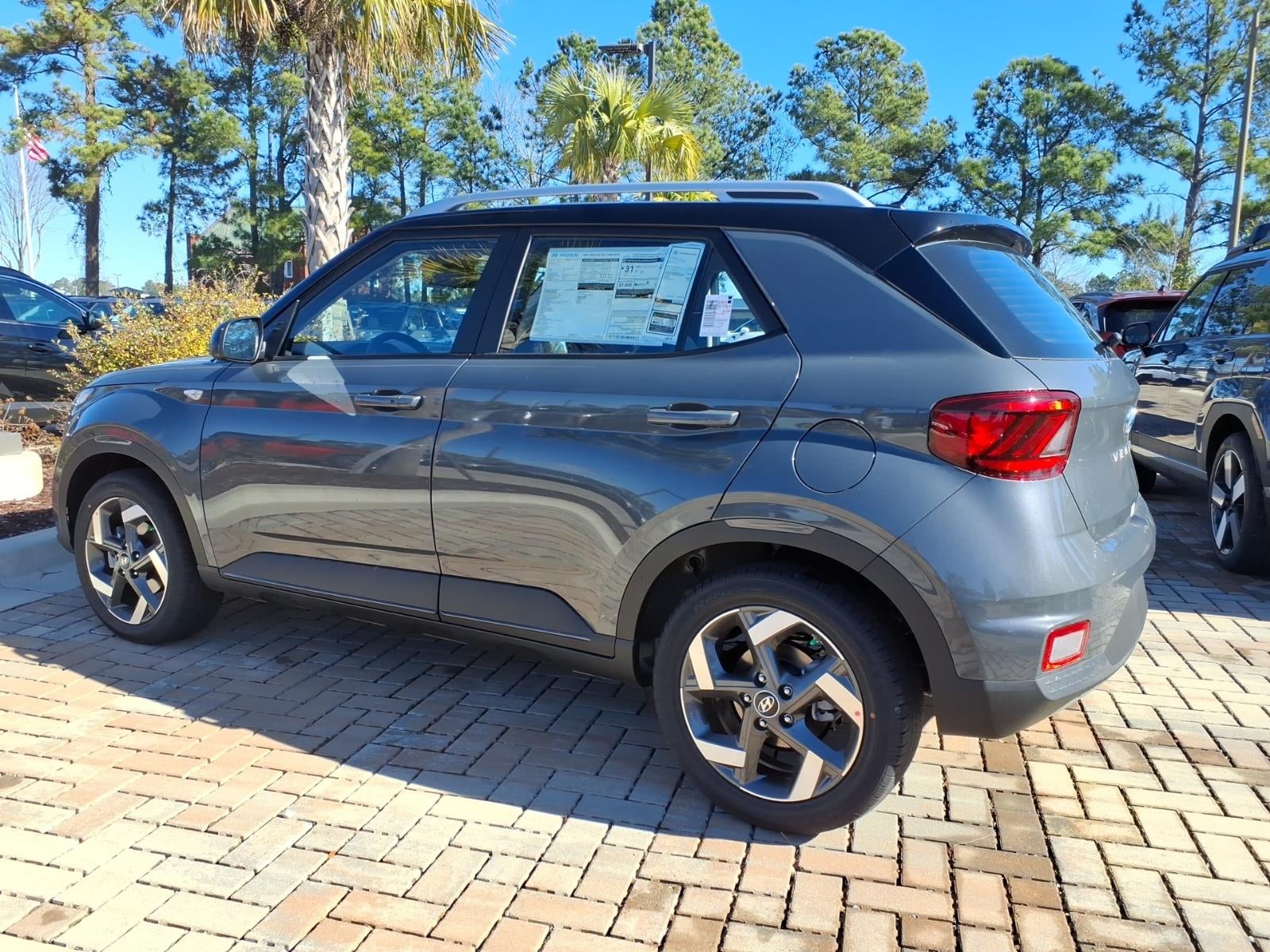 2026 Hyundai VENUE SEL W/Two-Tone Roof