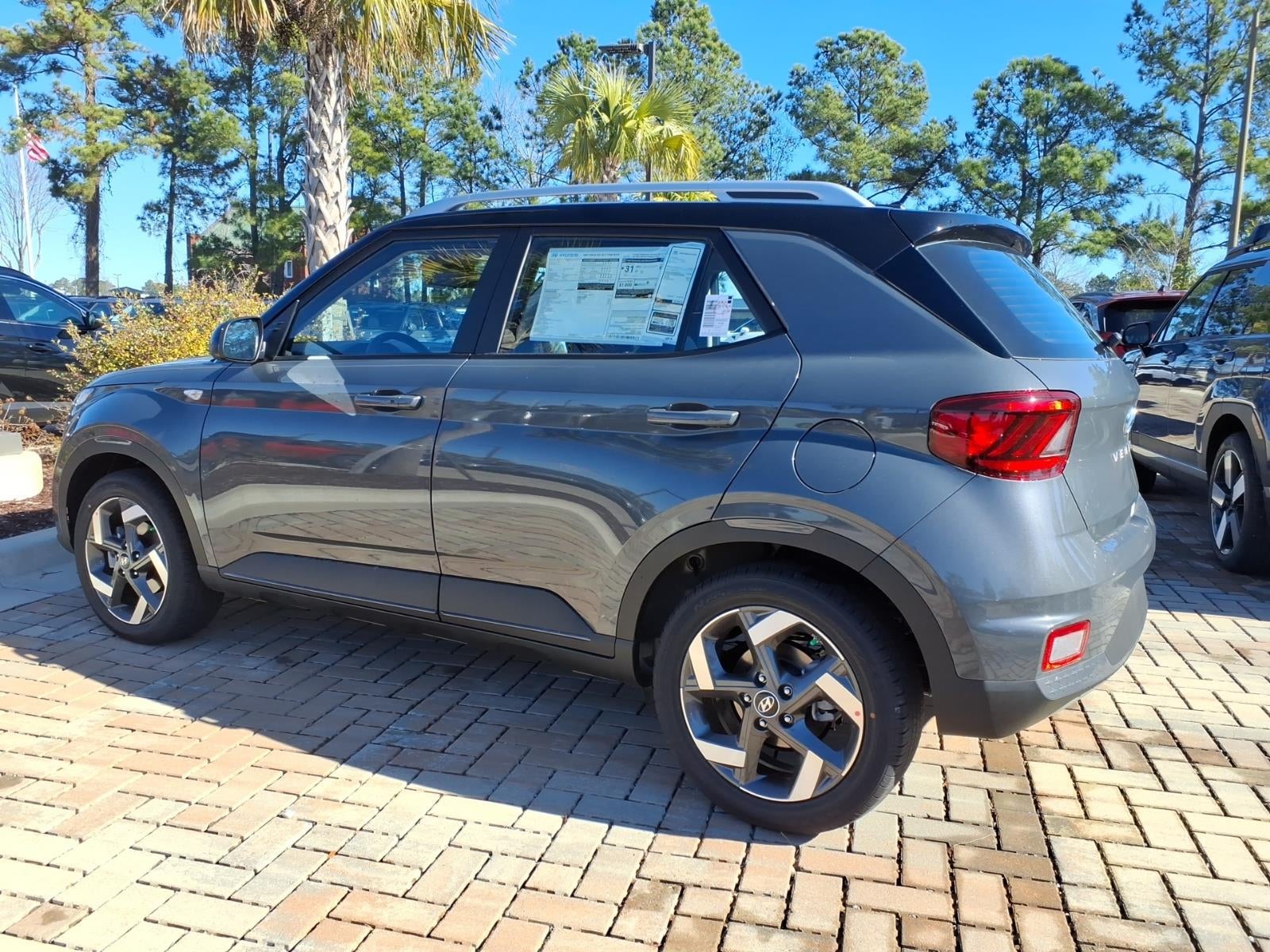 2026 Hyundai VENUE SEL W/Two-Tone Roof