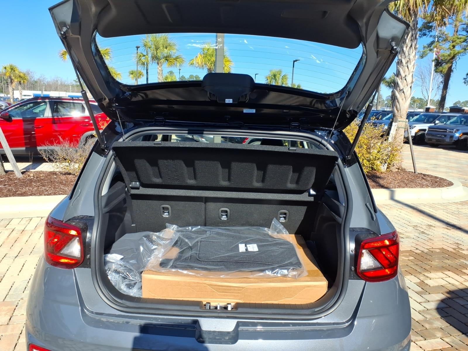 2026 Hyundai VENUE SEL W/Two-Tone Roof