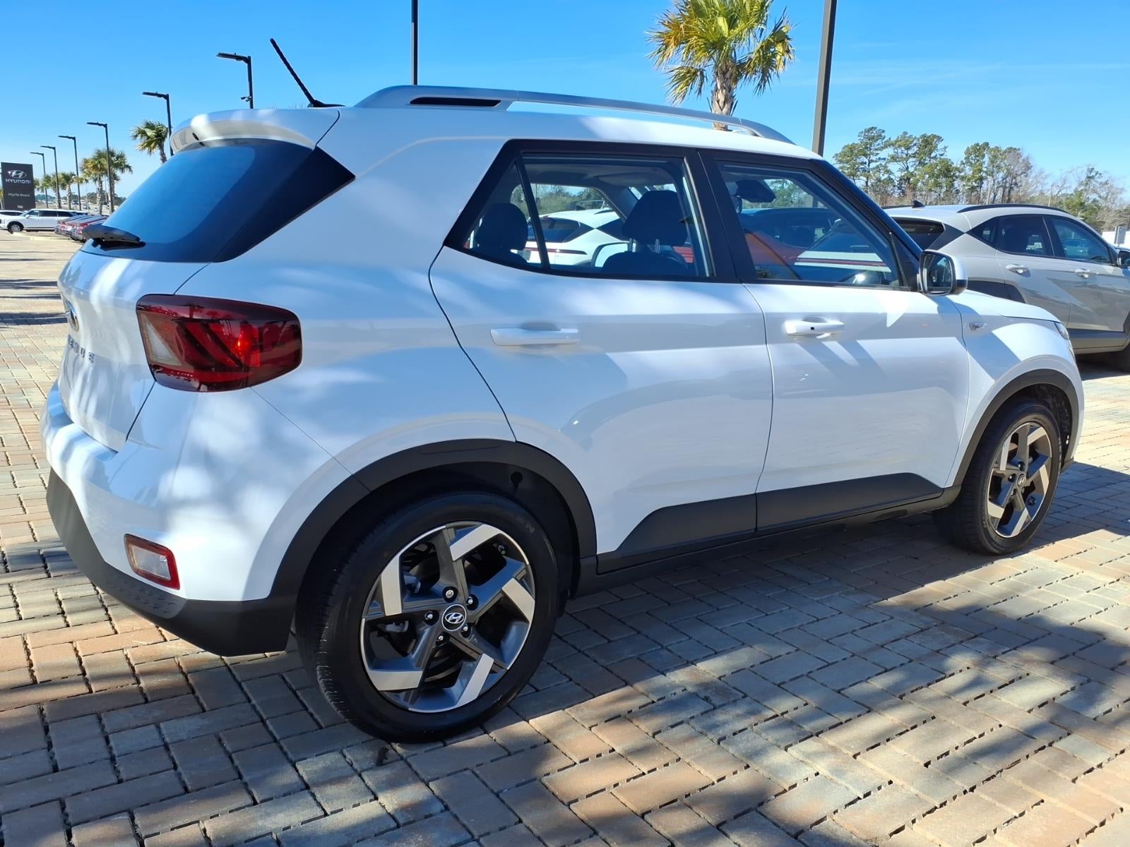 2025 Hyundai VENUE SEL