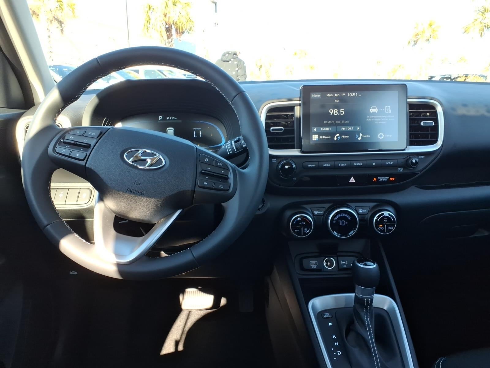 2026 Hyundai VENUE SEL