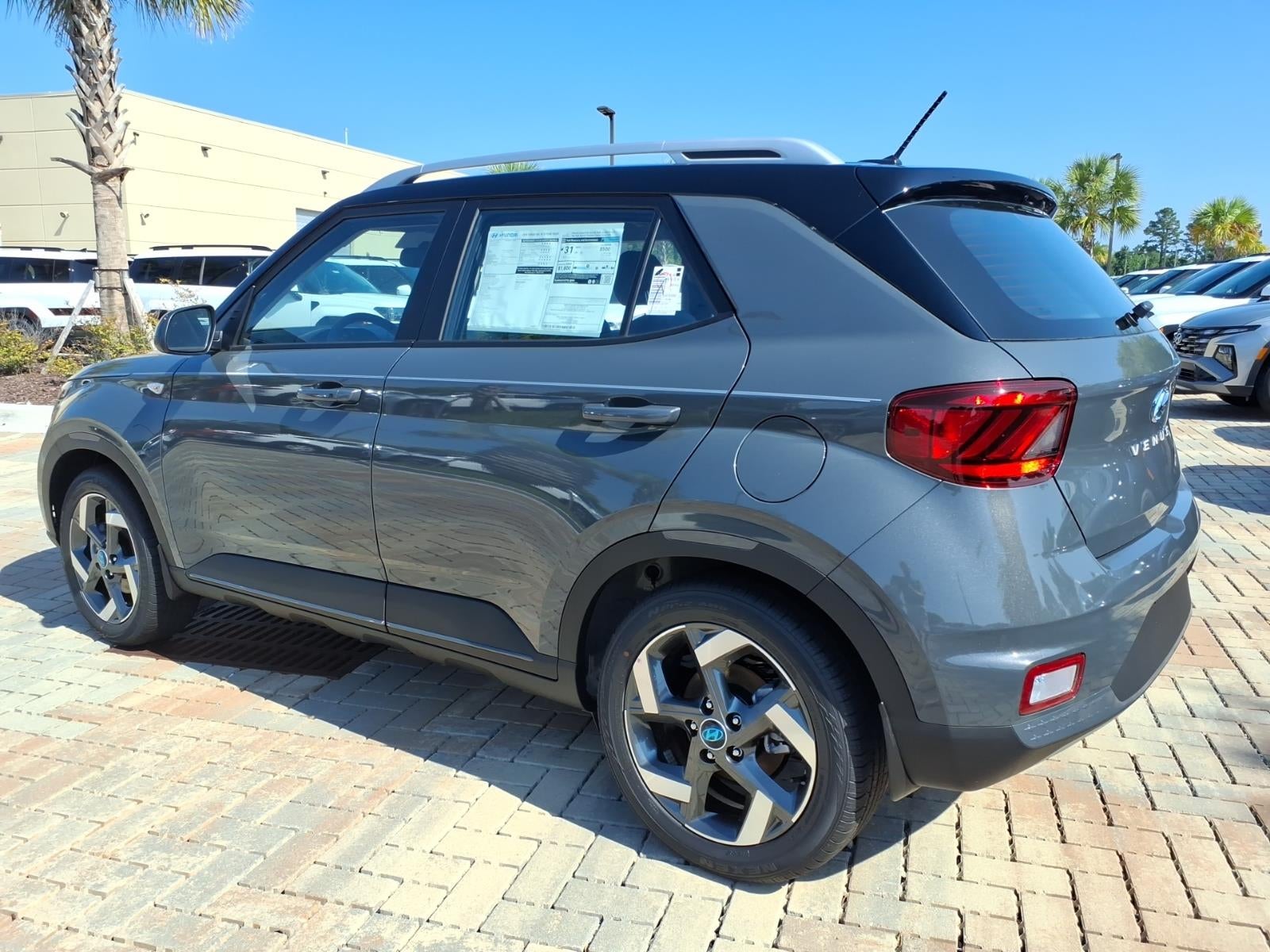 2026 Hyundai VENUE SEL W/Two-Tone Roof