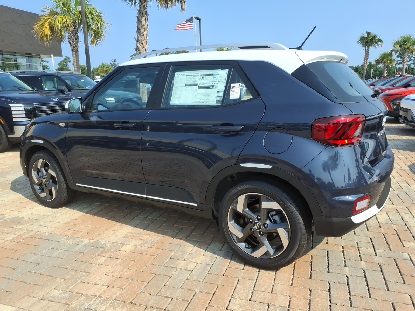 2026 Hyundai VENUE SEL W/Two-Tone Roof