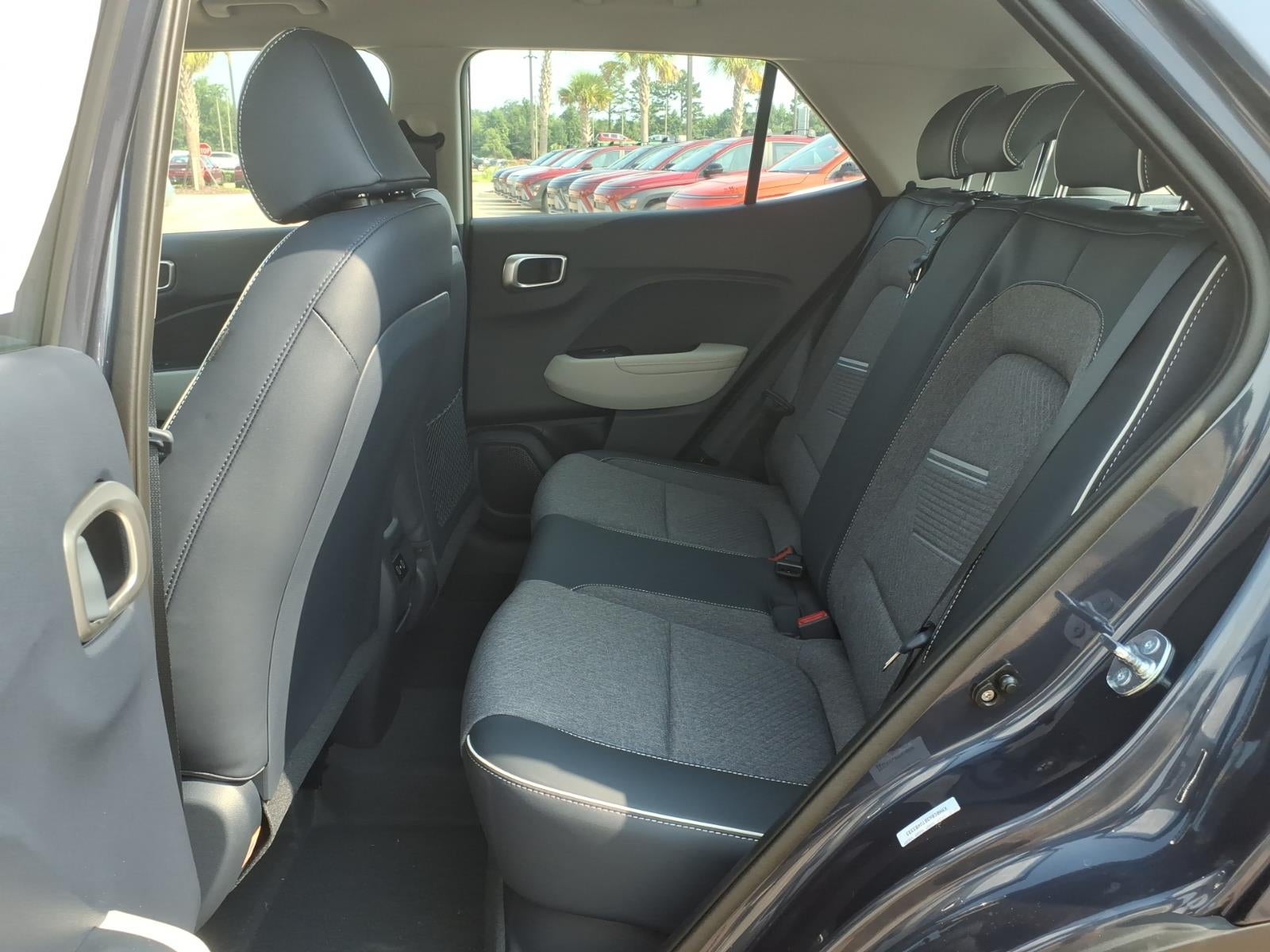 2026 Hyundai VENUE SEL W/Two-Tone Roof