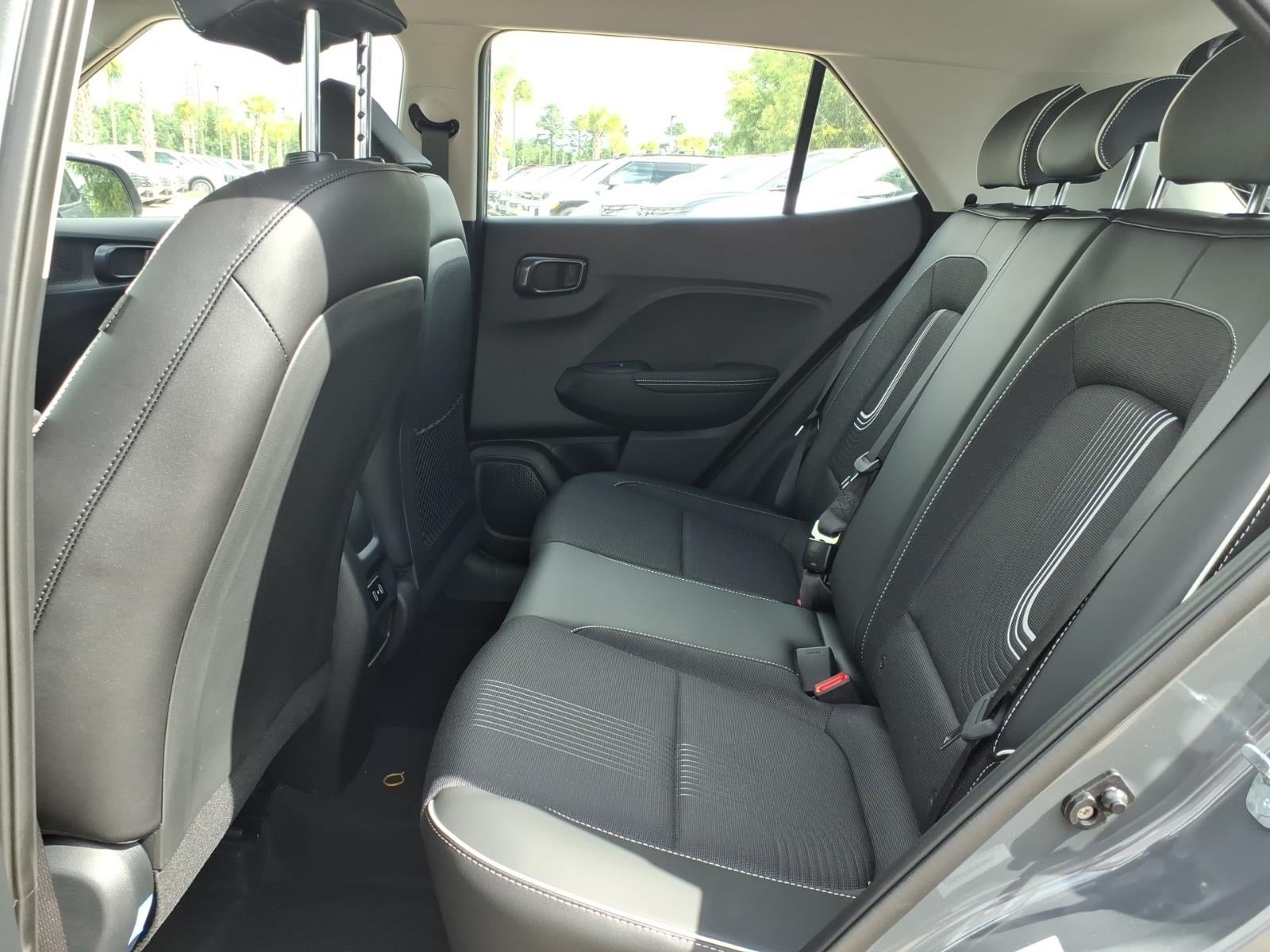 2026 Hyundai VENUE SEL W/Two-Tone Roof