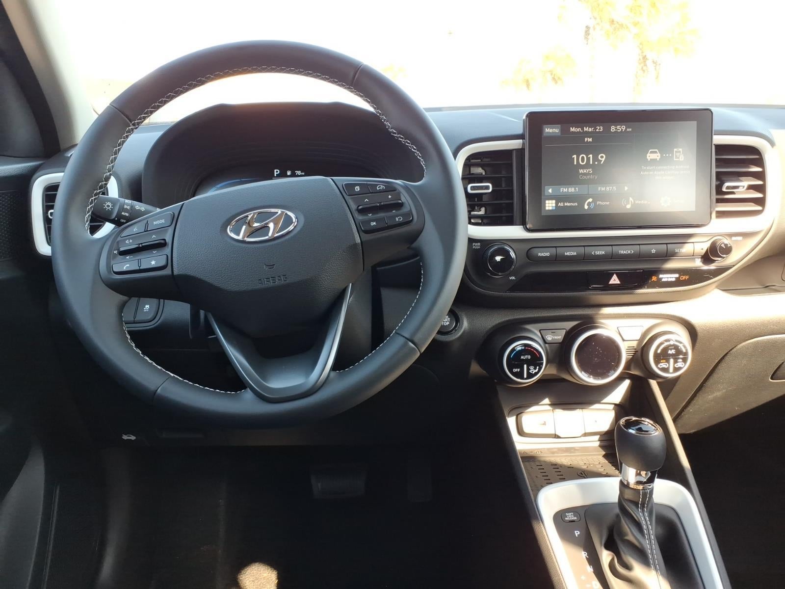 2026 Hyundai VENUE SEL W/Two-Tone Roof