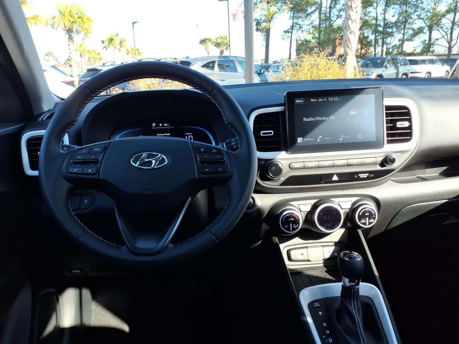 2026 Hyundai VENUE SEL W/Two-Tone Roof