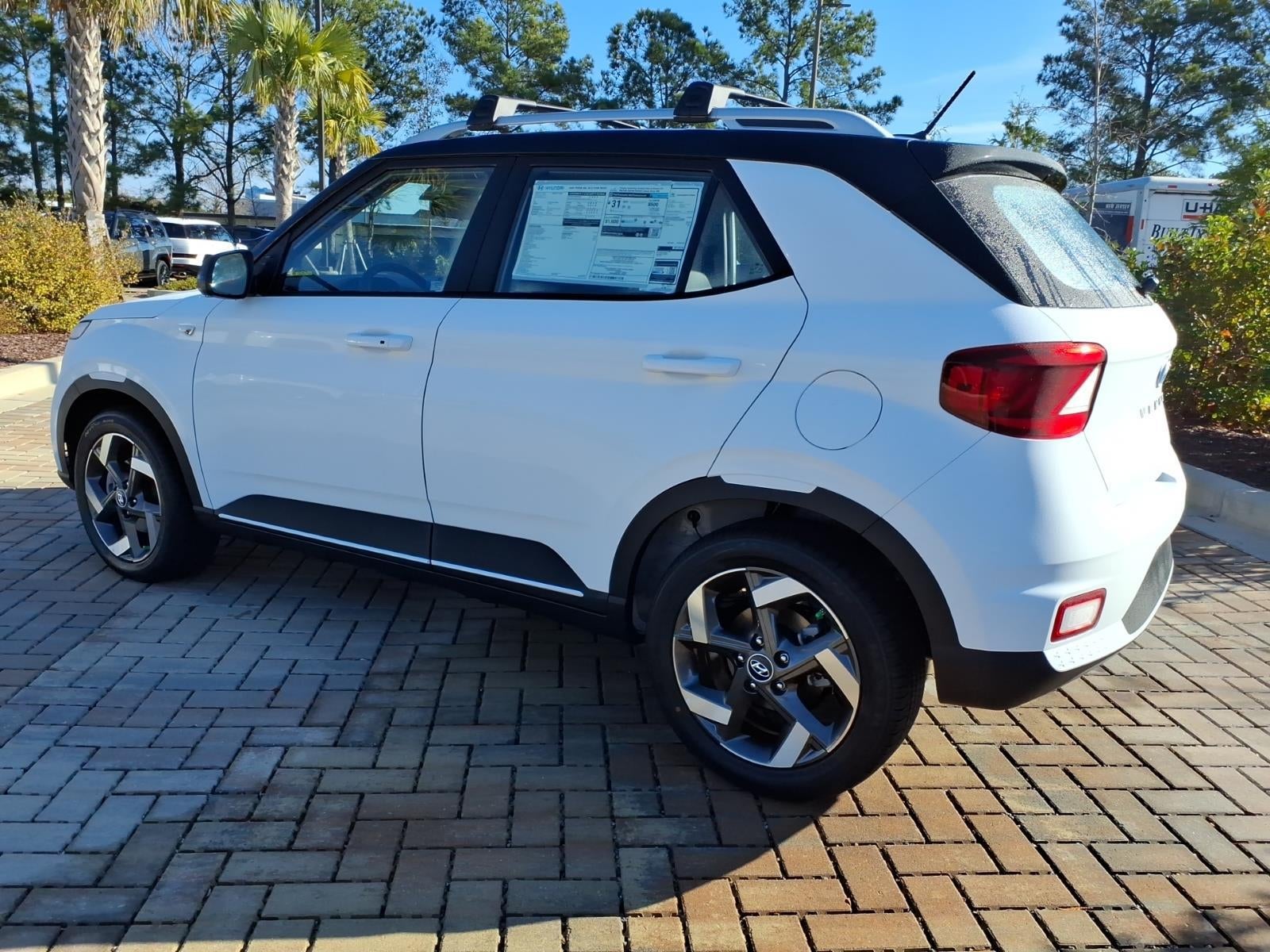 2026 Hyundai VENUE SEL W/Two-Tone Roof
